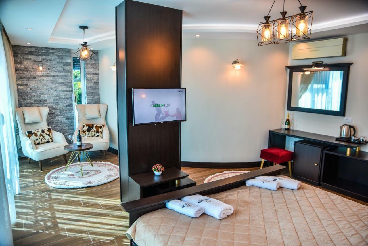 Padam Hotel & Spa Ulcinj Buitenkant foto