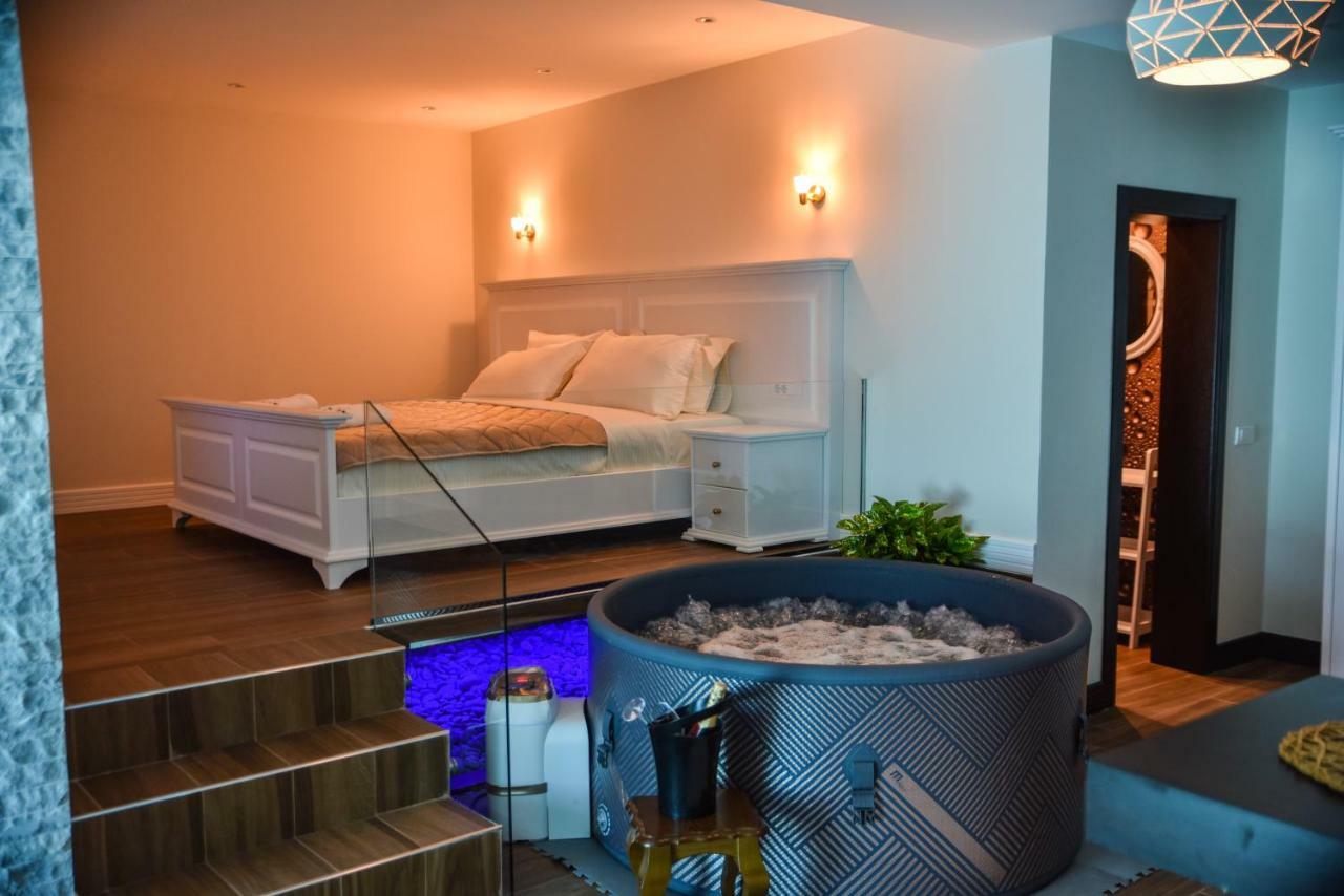 Padam Hotel & Spa Ulcinj Buitenkant foto