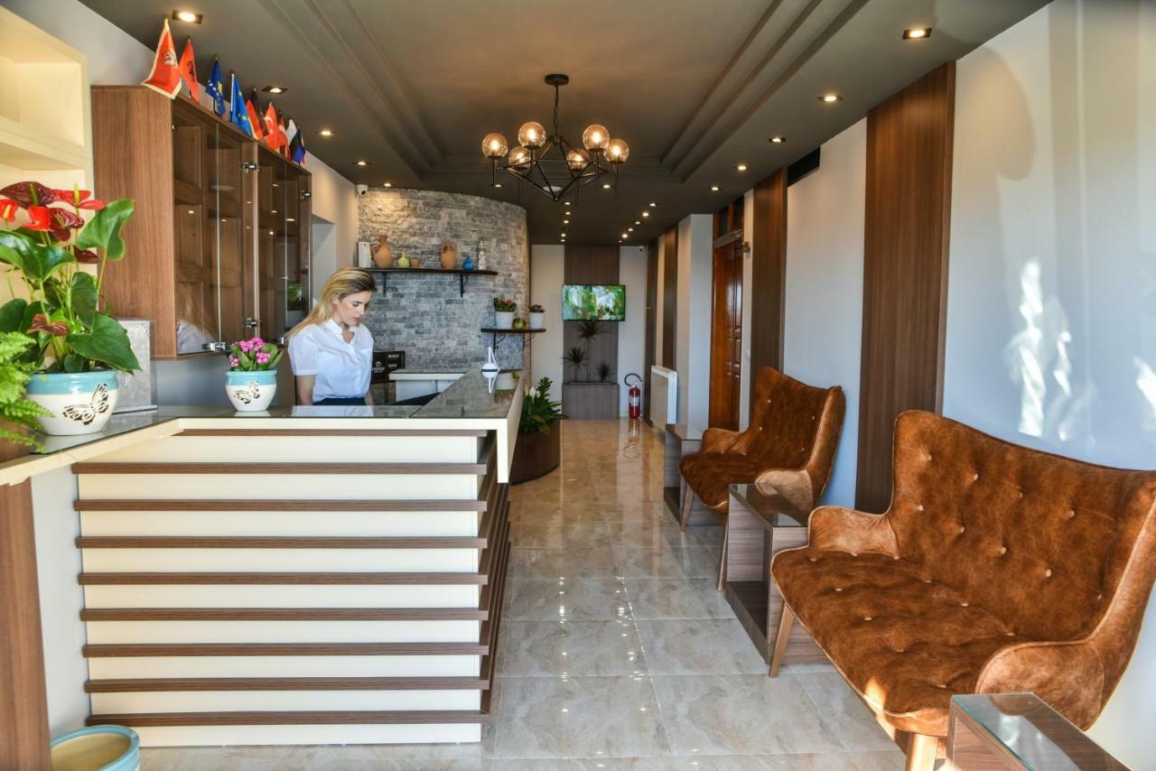 Padam Hotel & Spa Ulcinj Buitenkant foto