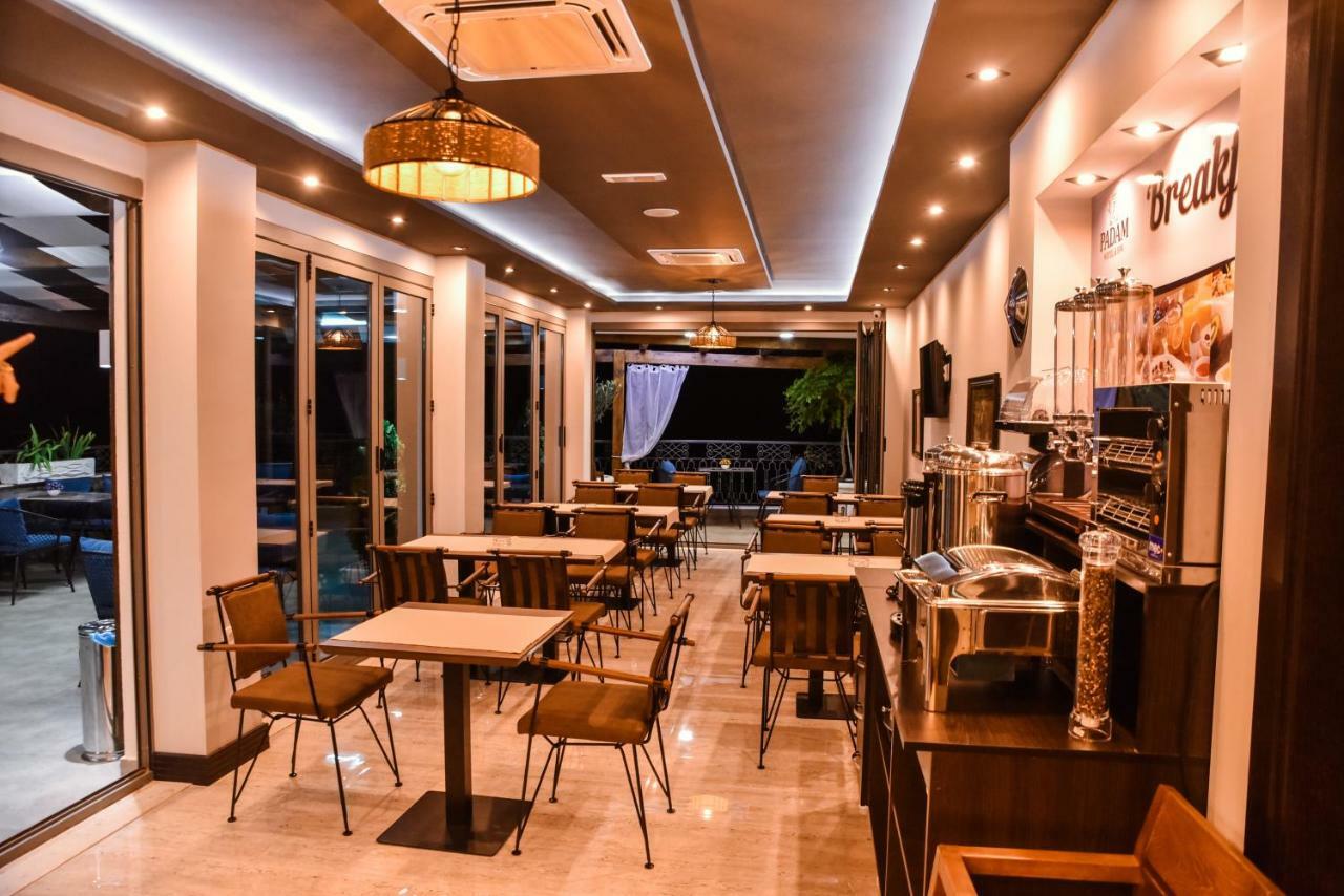 Padam Hotel & Spa Ulcinj Buitenkant foto